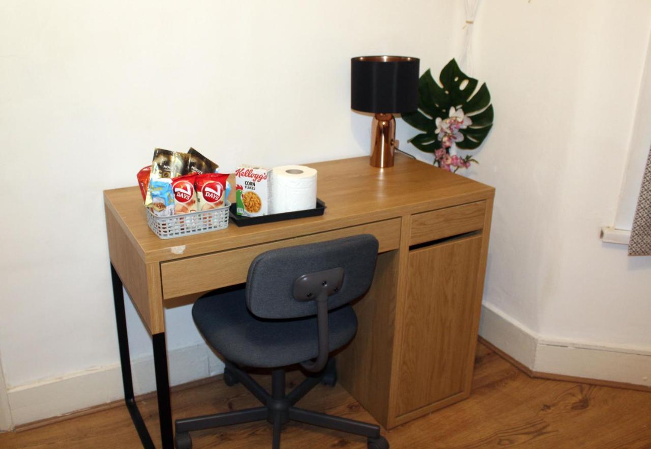 Cozy Rooms Or Apartment In London Townhouse Fast Links To Central Eksteriør bilde