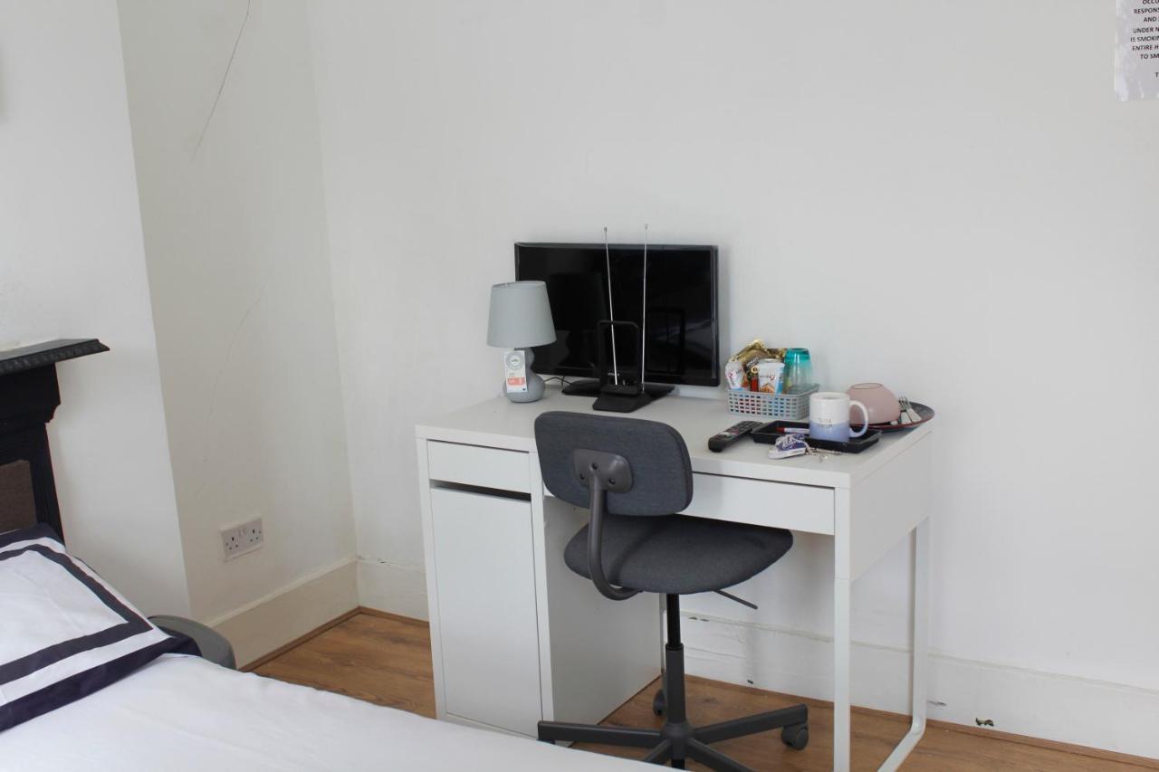 Cozy Rooms Or Apartment In London Townhouse Fast Links To Central Rom bilde