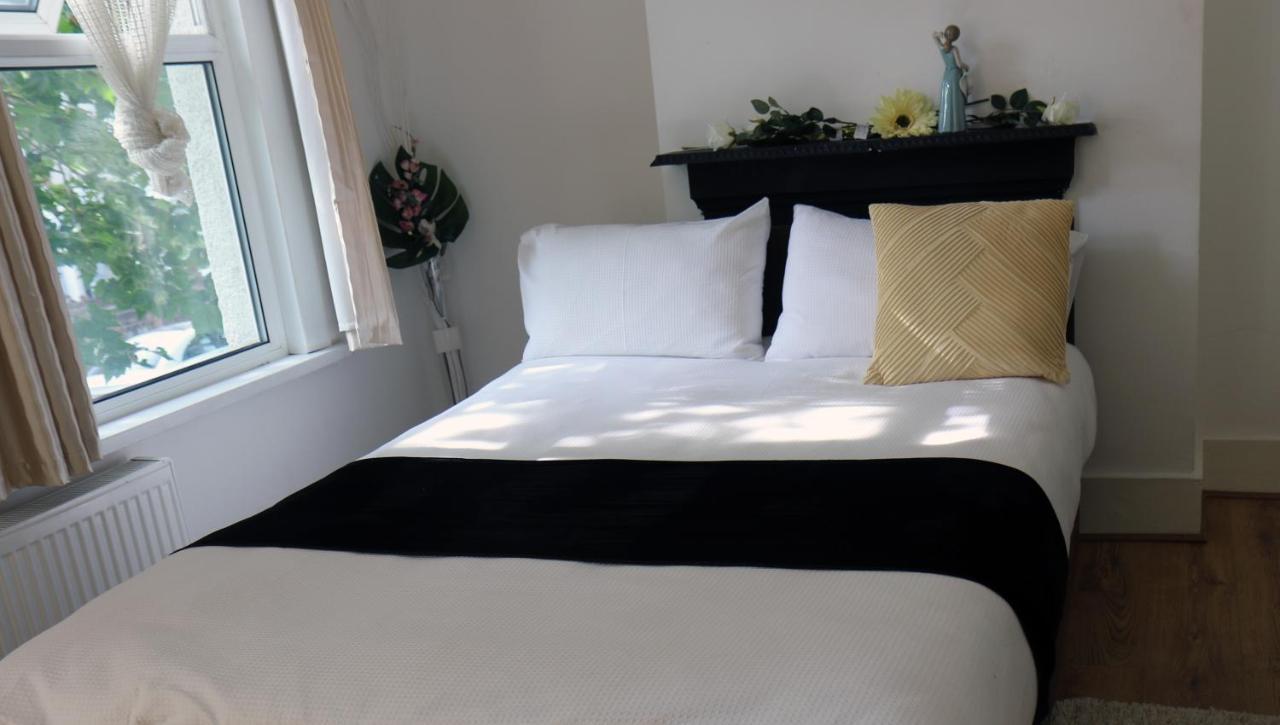 Cozy Rooms Or Apartment In London Townhouse Fast Links To Central Eksteriør bilde