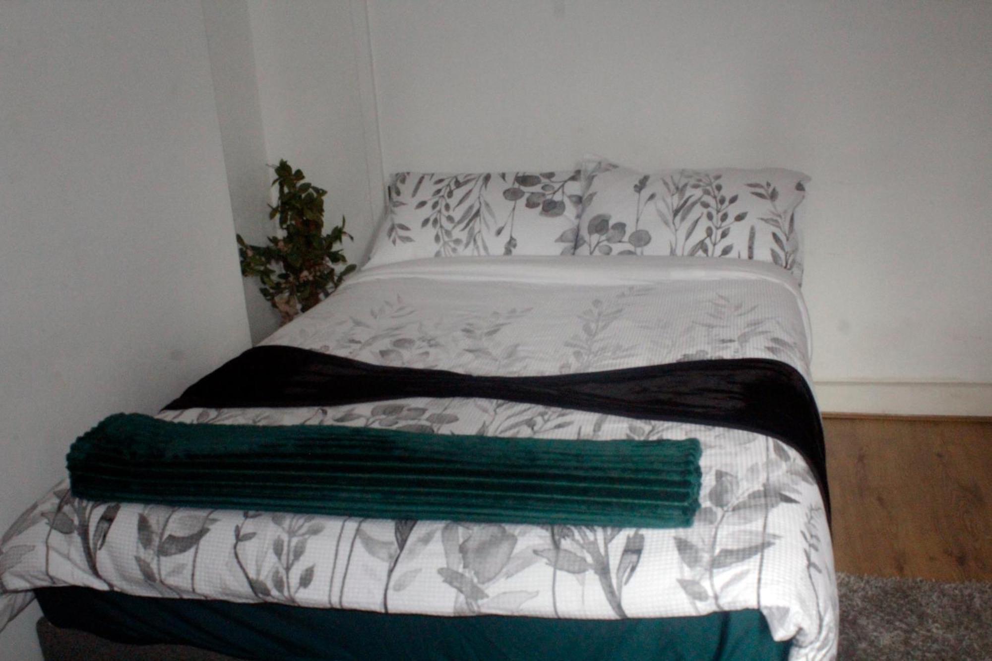 Cozy Rooms Or Apartment In London Townhouse Fast Links To Central Eksteriør bilde